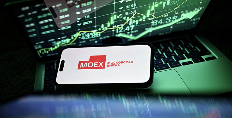 Мосбиржа с 28 марта запустит торги облигациями в выходные дни