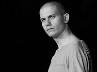 В Петербурге простились с солистом Shortparis Николаем Комягиным