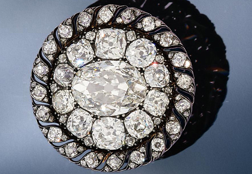 Бриллиантовую брошь Наполеона впервые выставят на аукционе