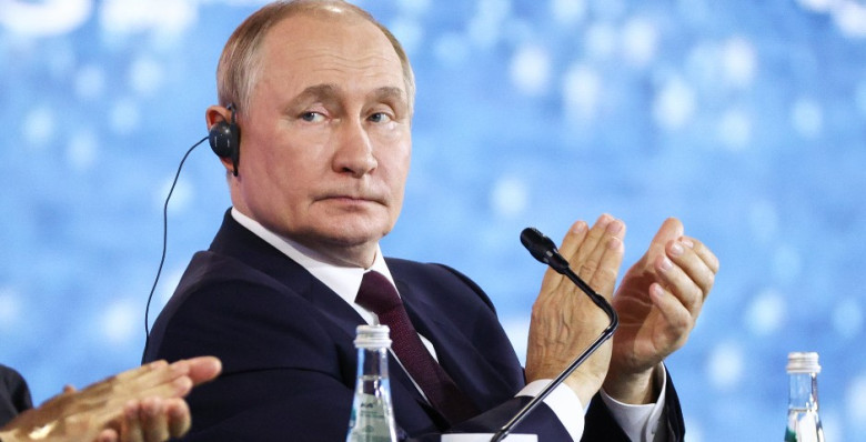 Владимир Путин назвал историческим подписание конвенции ООН против киберпреступности Владимир Путин назвал историческим подписание конвенции ООН против киберпреступности