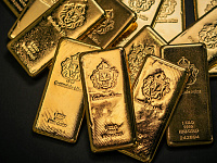 FT связала рекордные цены на золото с «секретными закупками» Китая