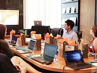 В Microsoft рассказали, что ИИ заменит офисных работников к 2027 году