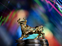 Рынок акций РФ подскочил на предстоящей встрече Владимира Путина и Стива Уиткоффа