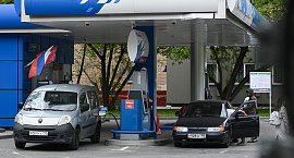 Бензин подешевел на российских АЗС впервые с весны 2024 года