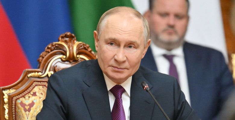 Владимир Путин рассказал о причинах авиакатастрофы самолета AZAL