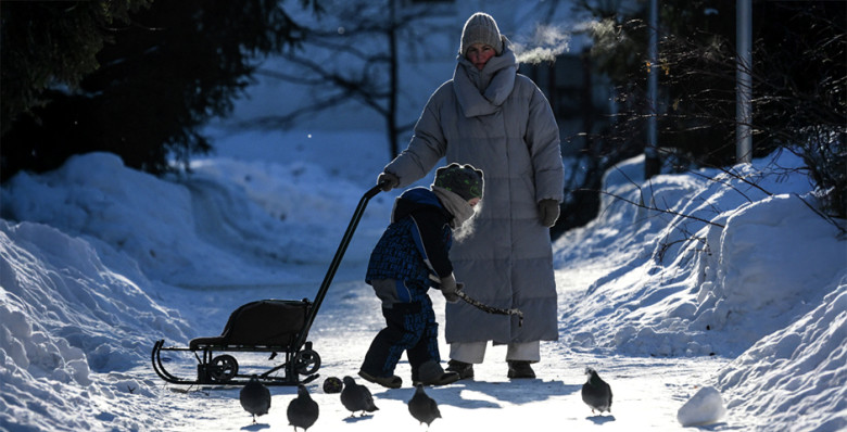 Возраст матерей уходит вправо