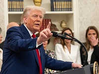 Дональд Трамп анонсировал увеличение таможенных пошлин на сталь до 50%