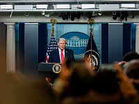 Дональд Трамп объявил о пятидневной паузе в ударах по Ирану