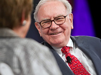 Холдинг Уоррена Баффетта накопил на счетах почти $382 млрд