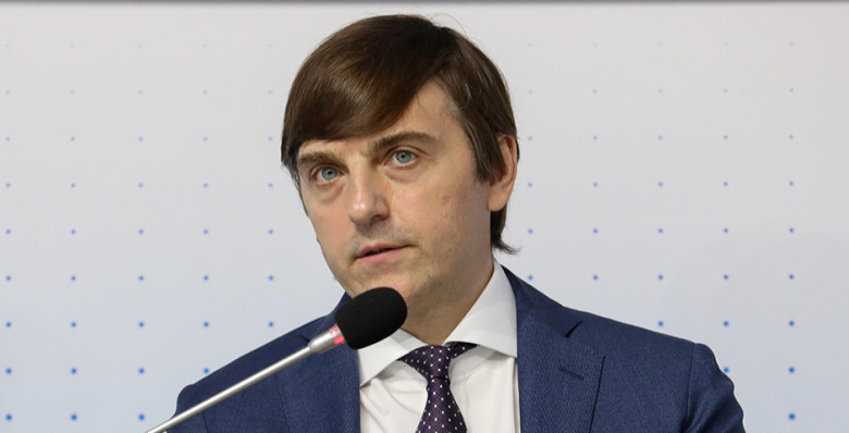 Сергей Кравцов: школьная программа не изменится из-за новой системы в вузах