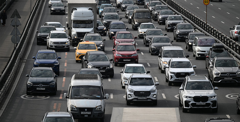 «Известия» узнали о возможной отмене утильсбора для машин на газе