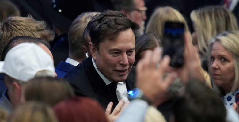 Илон Маск стал первым в истории человеком с состоянием в $850 млрд