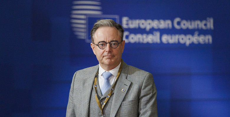 Премьер Бельгии назвал три условия использования российских активов
