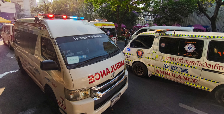 В Таиланде 22 человека погибли при падении крана на пассажирский поезд