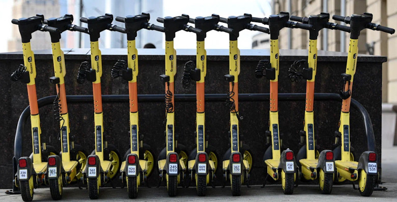 В СФ предложили приравнять пользователей электросамокатов к автомобилистам