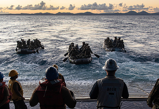 Конфликт в Иране прибивает к берегу