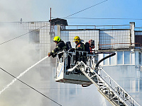 Глава МЧС предложил направлять срочников на службу пожарными