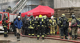 Семь человек погибли при пожаре на стройке на севере Москвы