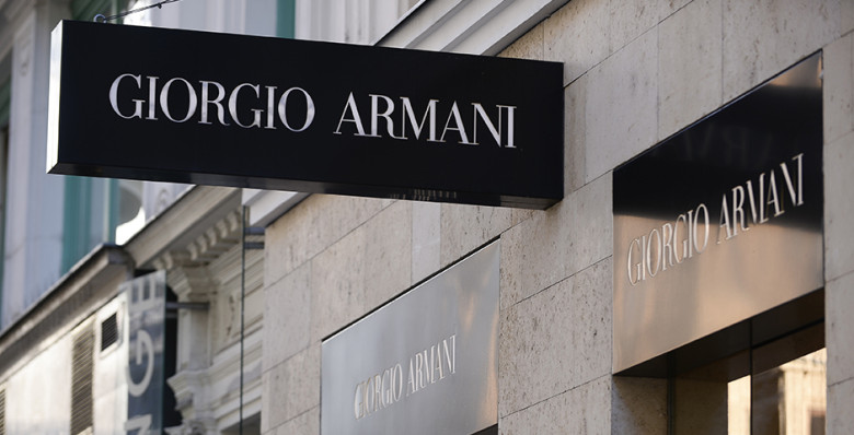 Reuters узнал о начале поисков покупателя на миноритарную долю акций Armani