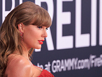 Состояние певицы Тейлор Свифт увеличилось до $2 млрд