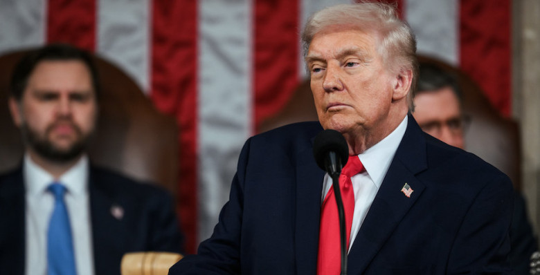 Дональд Трамп заявил о желании снять санкции с России при сделке по Украине