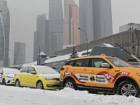 Снегопады и морозы подняли спрос на такси на 7%