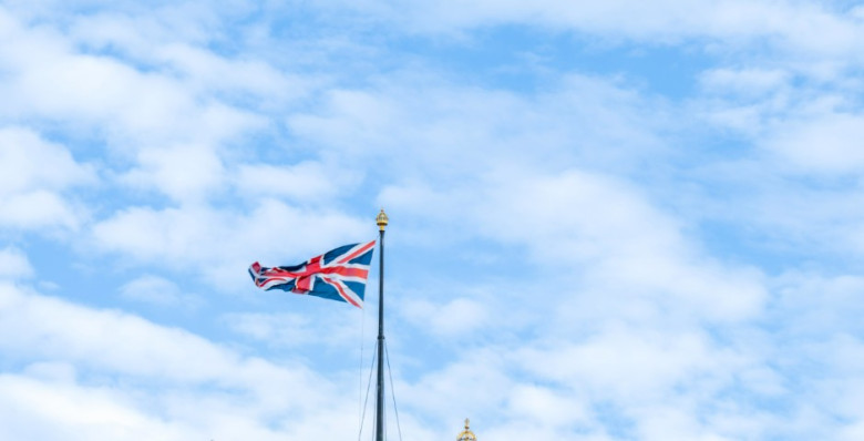 Британия ввела санкции против девяти российских банков