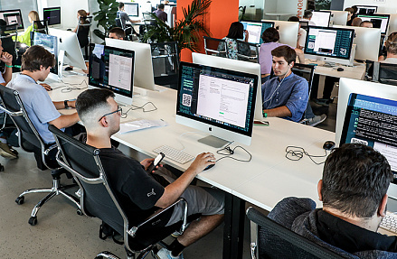 Молодым в IT трудна дорога