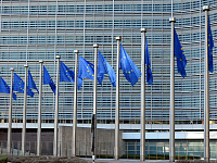 Politico узнало о планах ЕС ужесточить выдачу шенгенских мультивиз россиянам