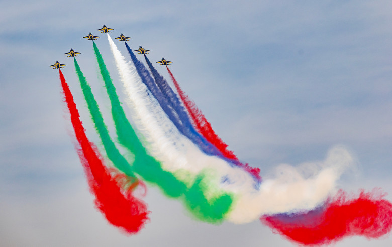 Пилотажная группа Военно-воздушных сил ОАЭ «Аль-Фурсан»