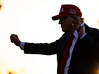 Минфин США оценил поступления от таможенных пошлин в $100 млрд