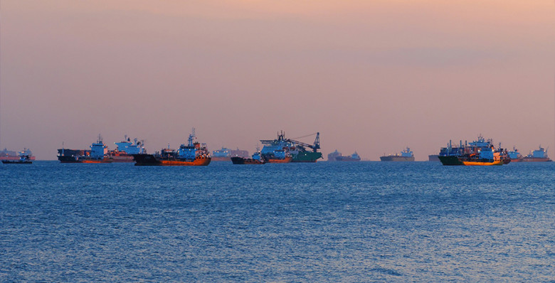 Глава МИД Ирана объявил об открытии Ормузского пролива