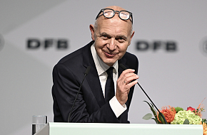 Немцы решили отфутболить США