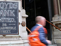 Lloyds Bank первым среди крупнейших британских компаний ввел ИИ в состав совета директоров