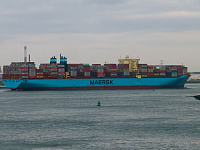 Maersk возобновит перевозки по Красному морю и Суэцкому каналу