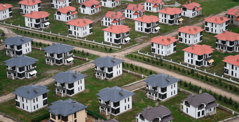 Малоэтажное строительство встало особняком