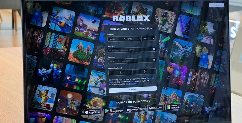 Роскомнадзор заявил о «неподобающем контенте» в популярном у детей Roblox