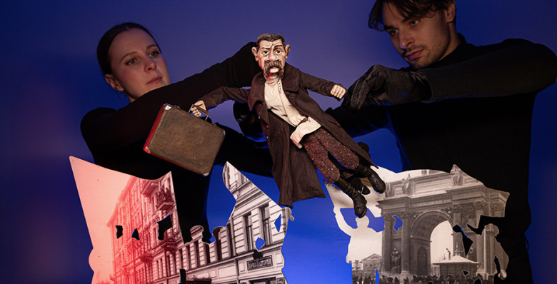 Спектакль в жанре мокьюментари с элементами театра кукол