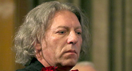 Умер телеведущий и режиссер Александр Олейников