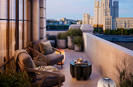 Капитал ищет стабильность в реальных метрах