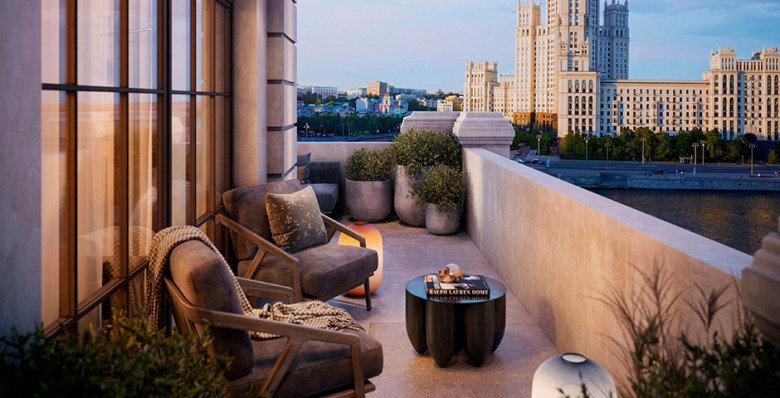 Капитал ищет стабильность в реальных метрах