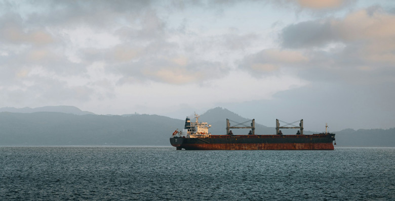 В США выразили надежду на естественное восстановление судоходства в Ормузском проливе