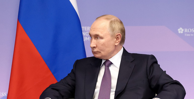 Владимир Путин заявил о необходимости усилить работу контрразведки