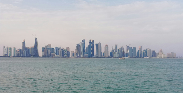 Катар бесплатно продлил проживание застрявшим туристам