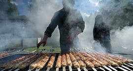 Общепит на упрощенке временно освободят от НДС