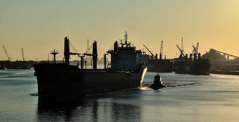 Двух российских моряков с Marinera отпустили на свободу