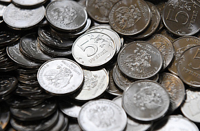 Рубль отошел от зимней спячки