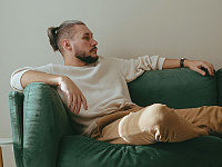 ВЦИОМ: россияне начинают жить самостоятельно от родителей в 21 год