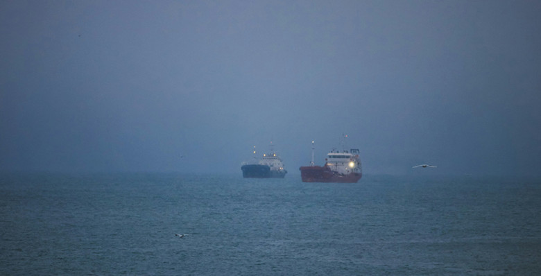 Судоходство в Ормузском проливе практически остановилось