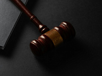 Обвиняемую по делу о смерти Мэттью Перри приговорили в США к 15 годам